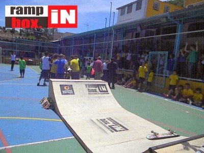 Skate na Escola - Demo Session R.I.B. Ilha do Mel e Industria Surf Skate na Escola Objetivo.