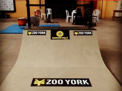 Mini ramp personalizada para ZOO YORK - Parceria Ramp in Box e Roosevelt Skate Shop.