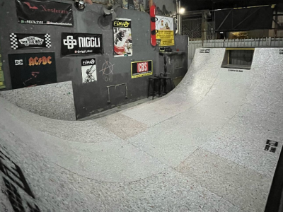 Mini ramp revestimento com chapas ecológica - Ramp in Box